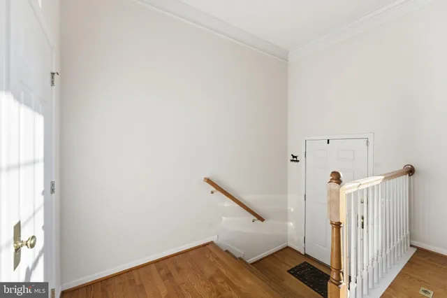 $700,000 | 25270 Whippoorwill Terrace, Chantilly, VA 20152