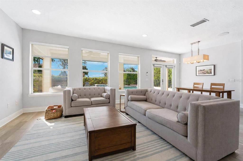 302 Coco Plum Court Oldsmar, FL 34677 - Photo 11 of 58