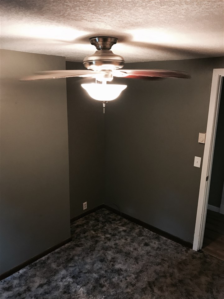 1424 Rabus Drive Fort Wayne, IN 46825 - Photo 13 of 20