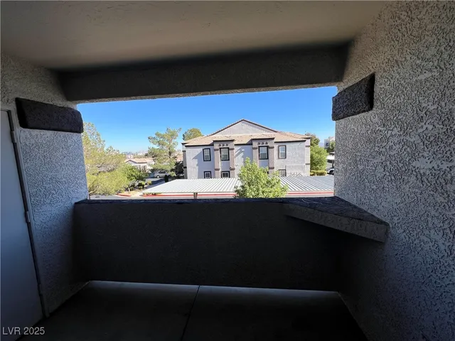 $1,710 | 7255 West Sunset Road, Unit 2072, Las Vegas, NV 89113