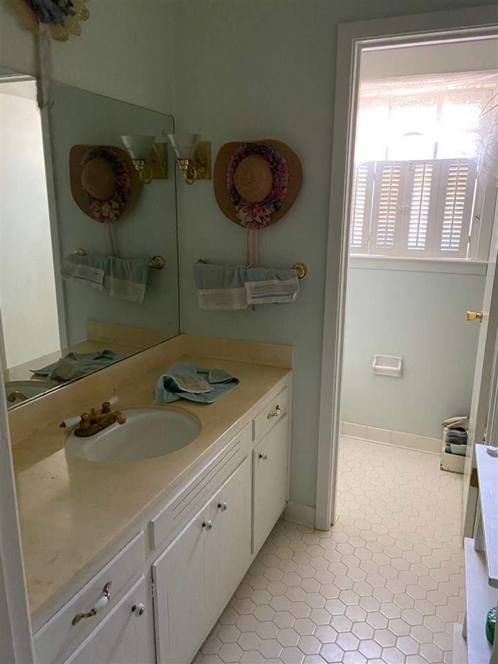 5558 Knight Arnold Road Memphis, TN 38115 - Photo 11 of 20