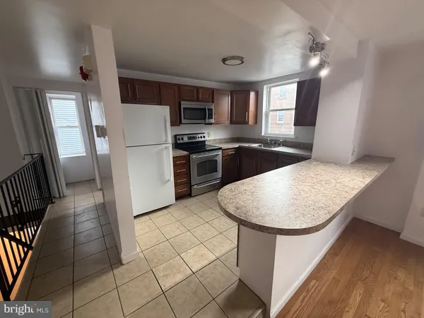 $2,100 | 600 East Girard Avenue, Unit 2, Philadelphia, PA 19125