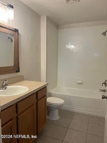 $179,900 | 575 Oakleaf Plantation Parkway, Unit 808, Orange Park, FL 32065