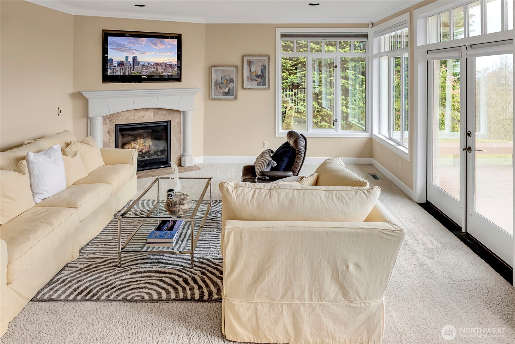 4911 Harbor Lane Everett, WA 98203 - Photo 12 of 40