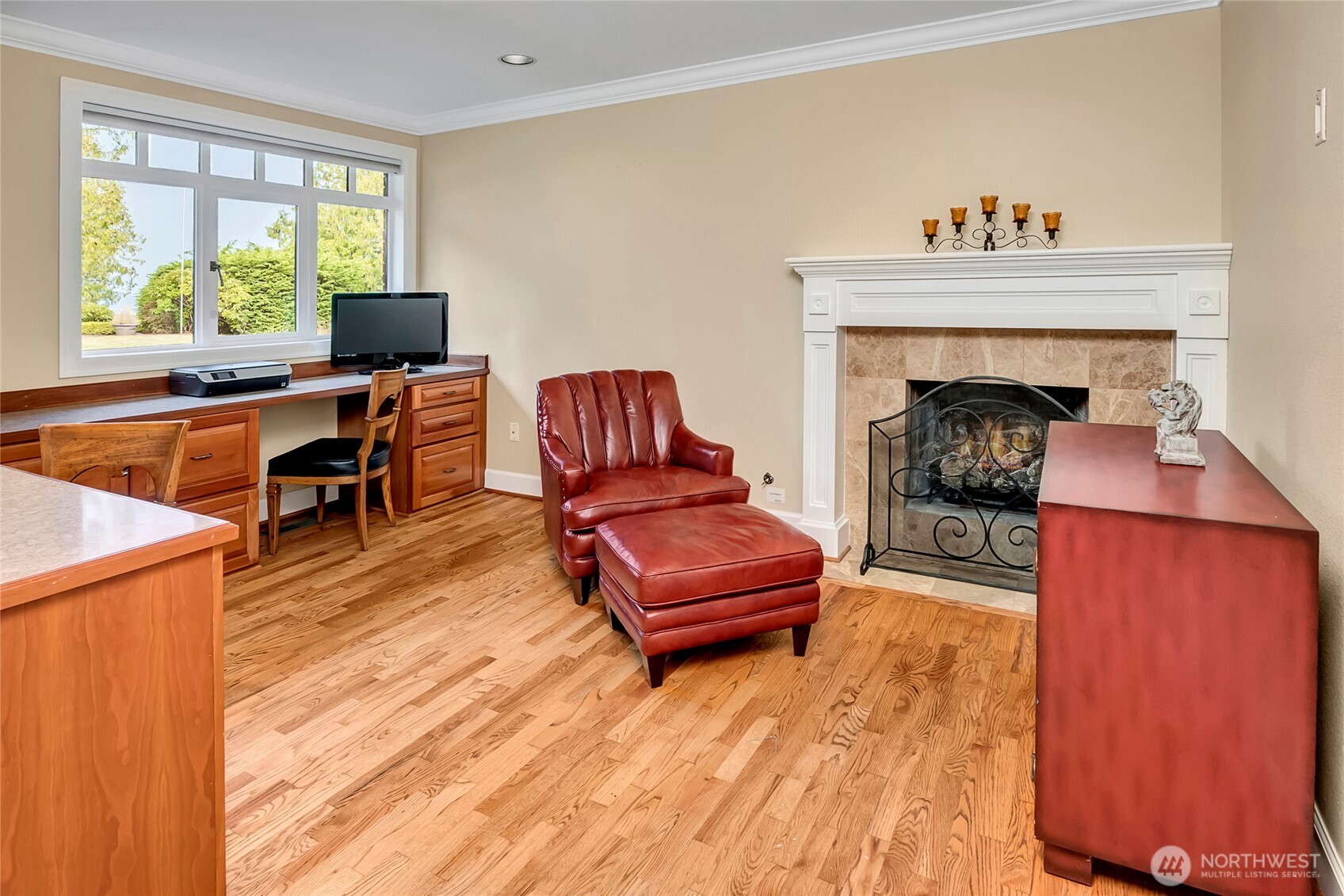 4911 Harbor Lane Everett, WA 98203 - Photo 15 of 40