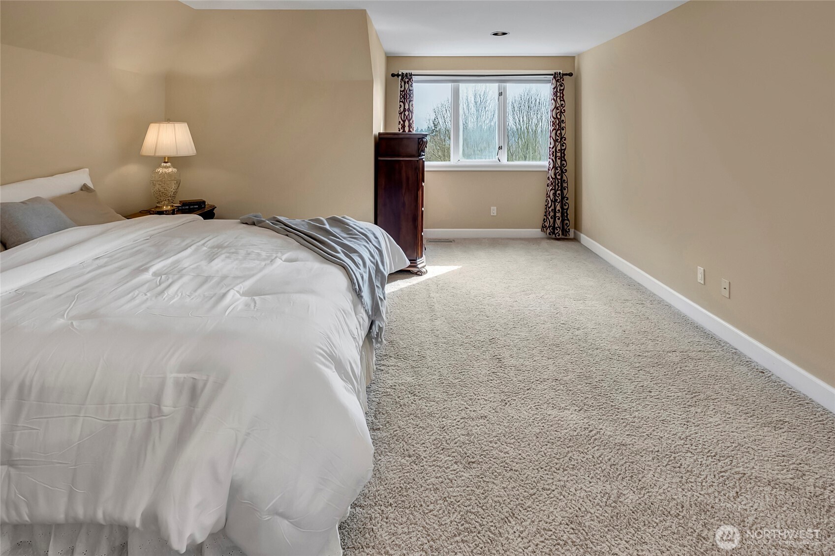 4911 Harbor Lane Everett, WA 98203 - Photo 18 of 40