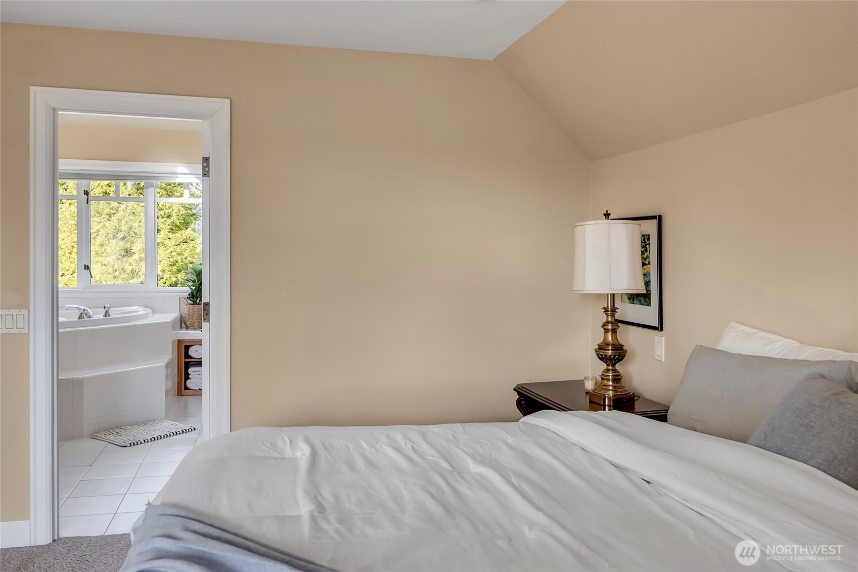 4911 Harbor Lane Everett, WA 98203 - Photo 19 of 40