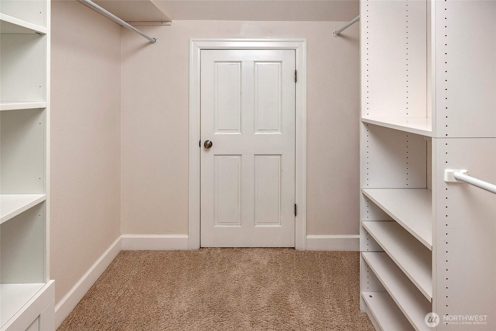 4911 Harbor Lane Everett, WA 98203 - Photo 22 of 40