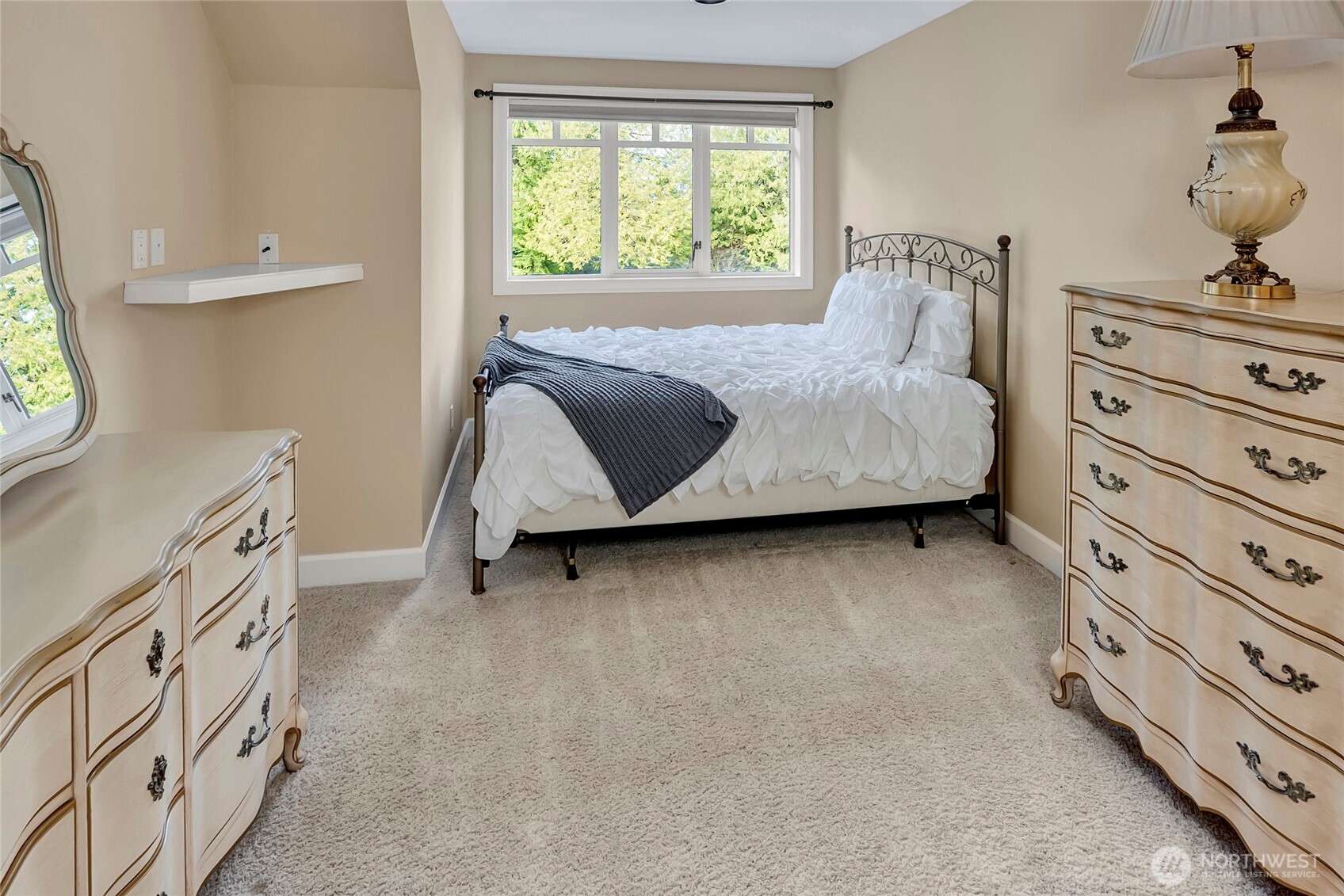 4911 Harbor Lane Everett, WA 98203 - Photo 25 of 40