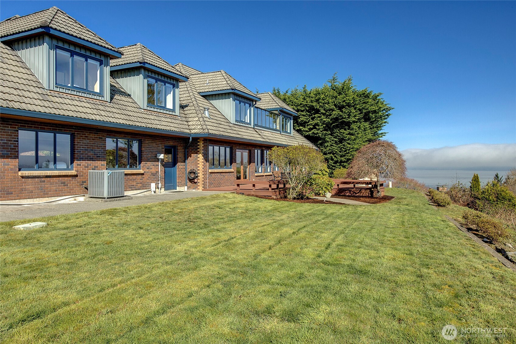 4911 Harbor Lane Everett, WA 98203 - Photo 35 of 40