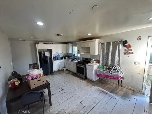 $699,000 | 655 West 113th Street, Los Angeles, CA 90044