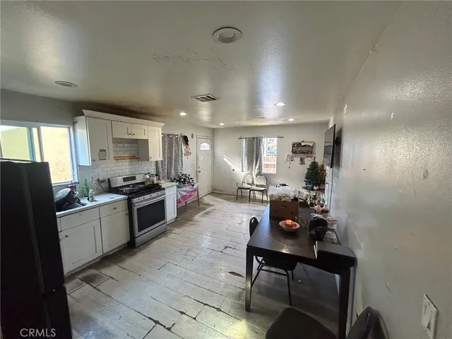 $699,000 | 655 West 113th Street, Los Angeles, CA 90044