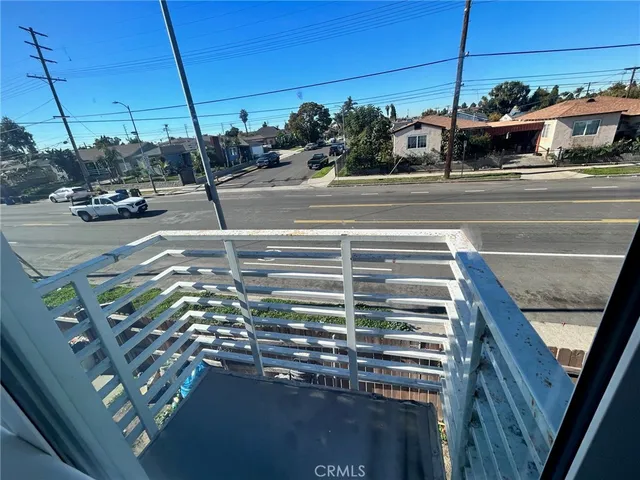 $699,000 | 655 West 113th Street, Los Angeles, CA 90044