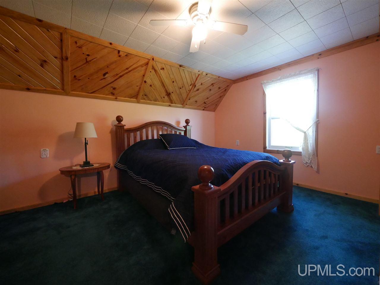 46687 Paradise Road Houghton, MI 49931 - Photo 17 of 33 Gallery Image 17