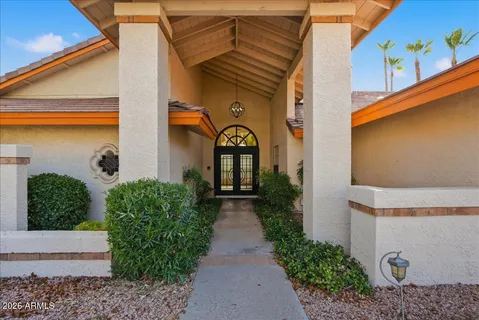 $1,025,000 | 15814 North 12th Street, Phoenix, AZ 85022