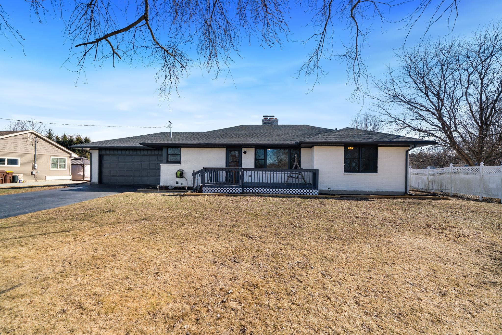 11179 Beloit Road Belvidere, IL 61008 - Photo 2 of 31