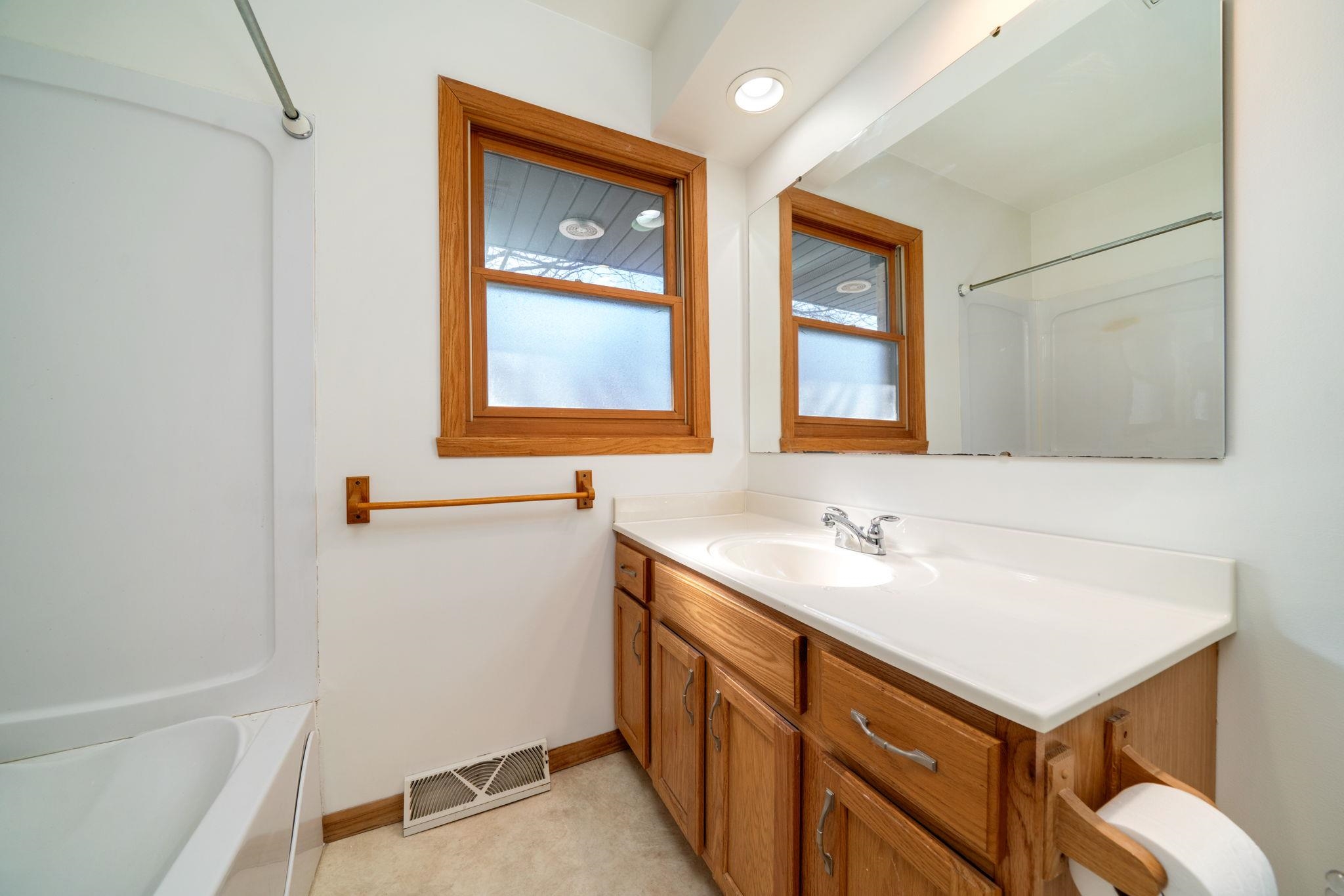 11179 Beloit Road Belvidere, IL 61008 - Photo 22 of 31