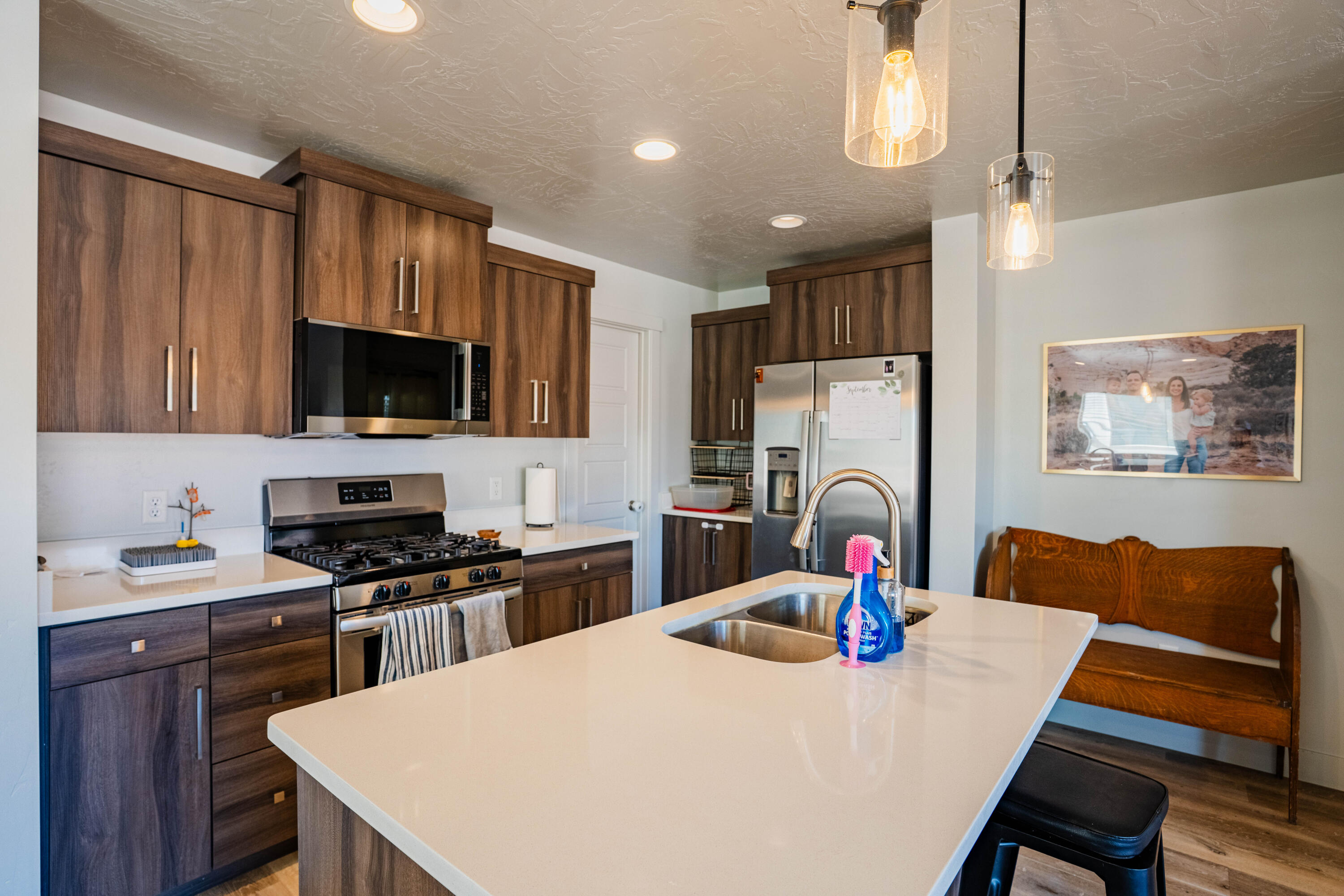 3139 East Sky Rim Way St. George, UT 84790 - Photo 4 of 36 DSC09758-HDR