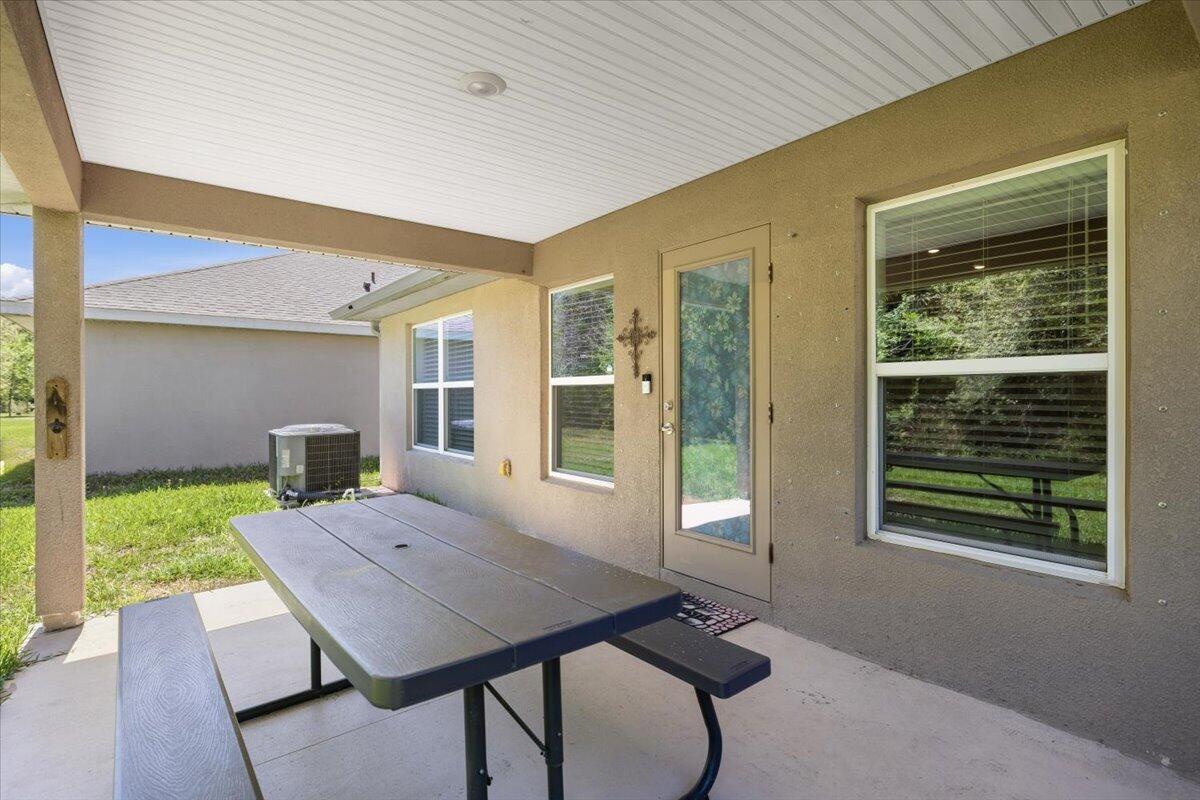 5348 Vespera Street Fort Pierce, FL 34951 - Photo 38 of 46 31-0B2A5648