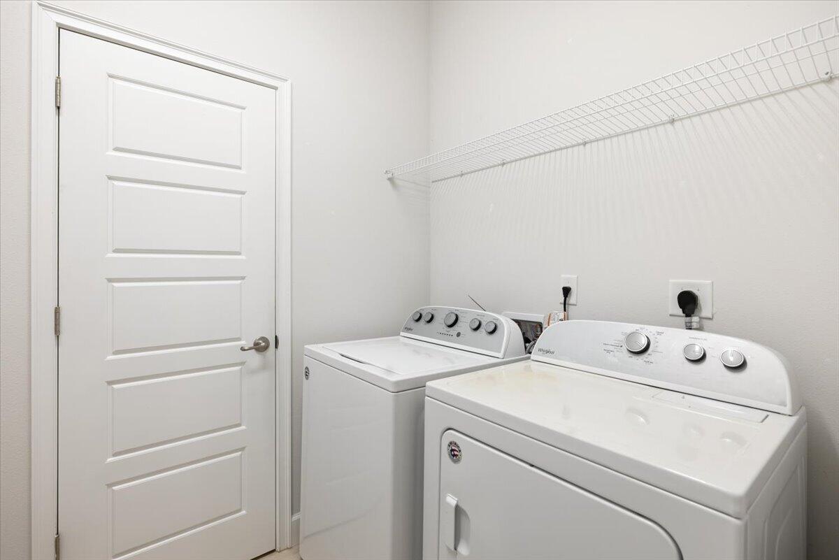 5348 Vespera Street Fort Pierce, FL 34951 - Photo 8 of 46 15-0B2A5513