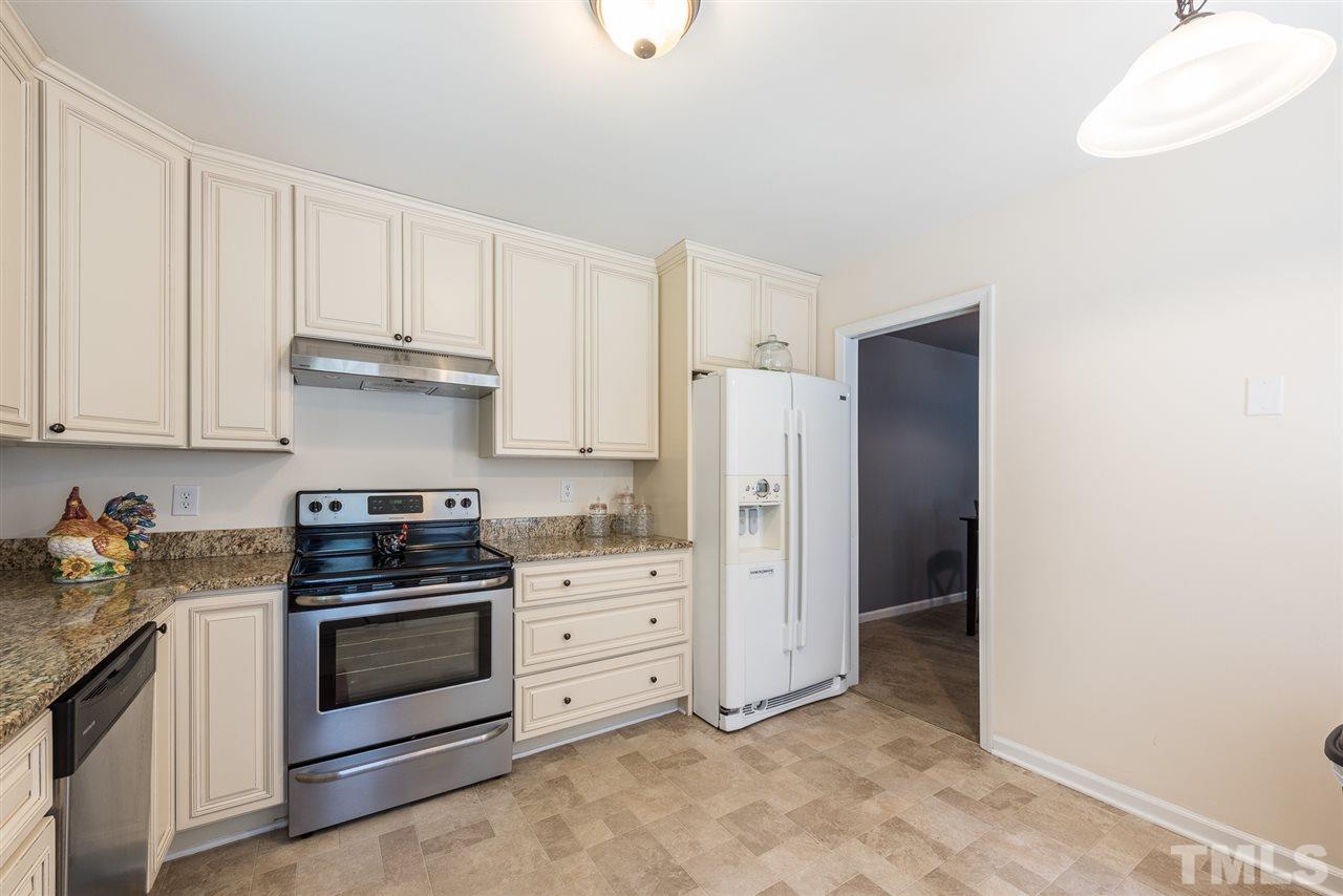 6710 Tattershale Court Raleigh, NC 27613 - Photo 13 of 28