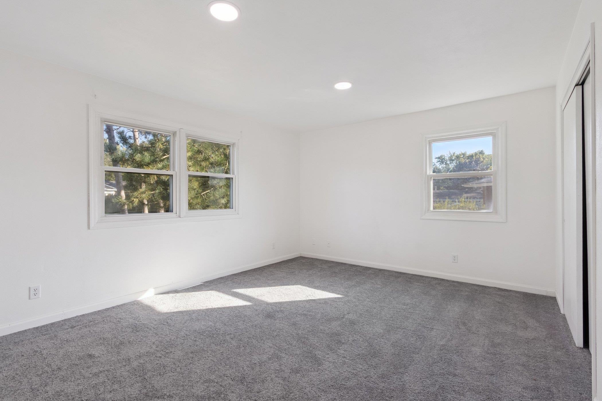 2724 Norway Pine Road Rockford, IL 61109 - Photo 30 of 49 an empty room with windows