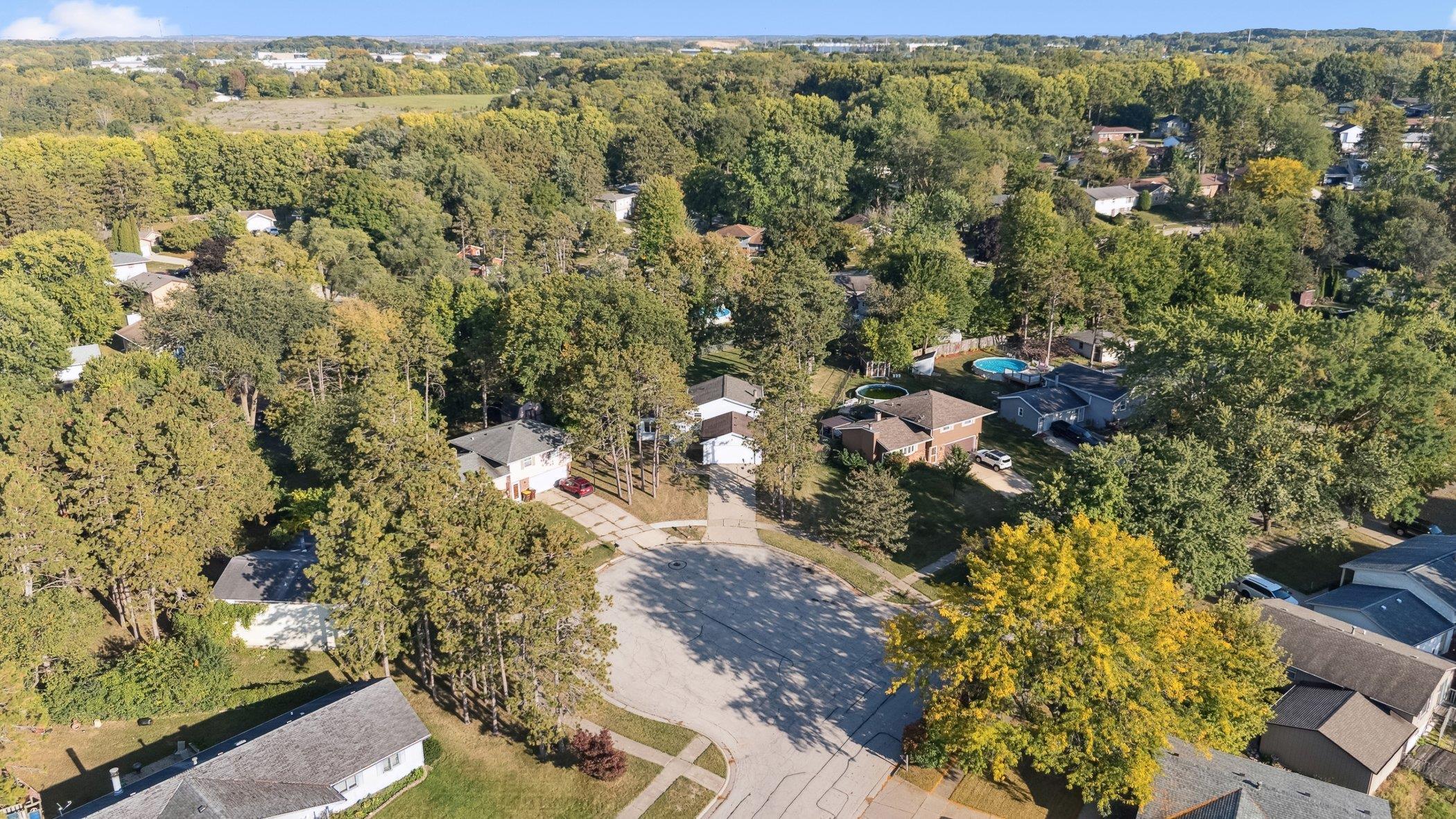 2724 Norway Pine Road Rockford, IL 61109 - Photo 49 of 49 view of city and mountain view