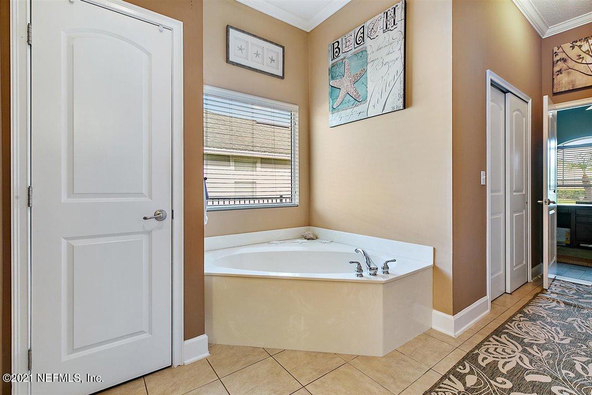 322 Porta Rosa Circle St. Augustine, FL 32092 - Photo 17 of 40 16-Primary Bathroom