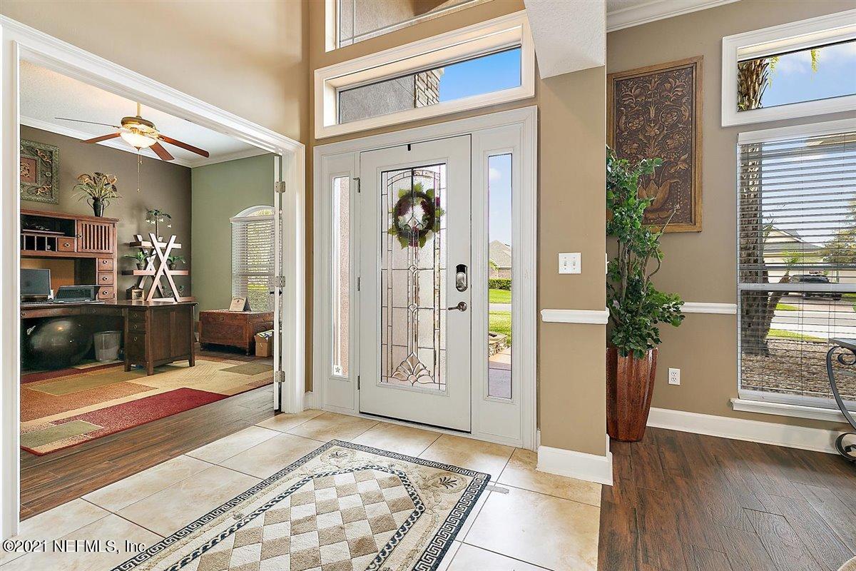 322 Porta Rosa Circle St. Augustine, FL 32092 - Photo 4 of 40 03-Foyer