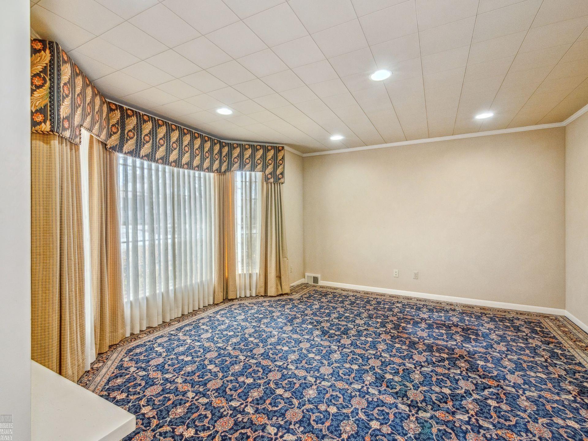 573 Shelden Road Grosse Pointe Shores, MI 48236 - Photo 15 of 40