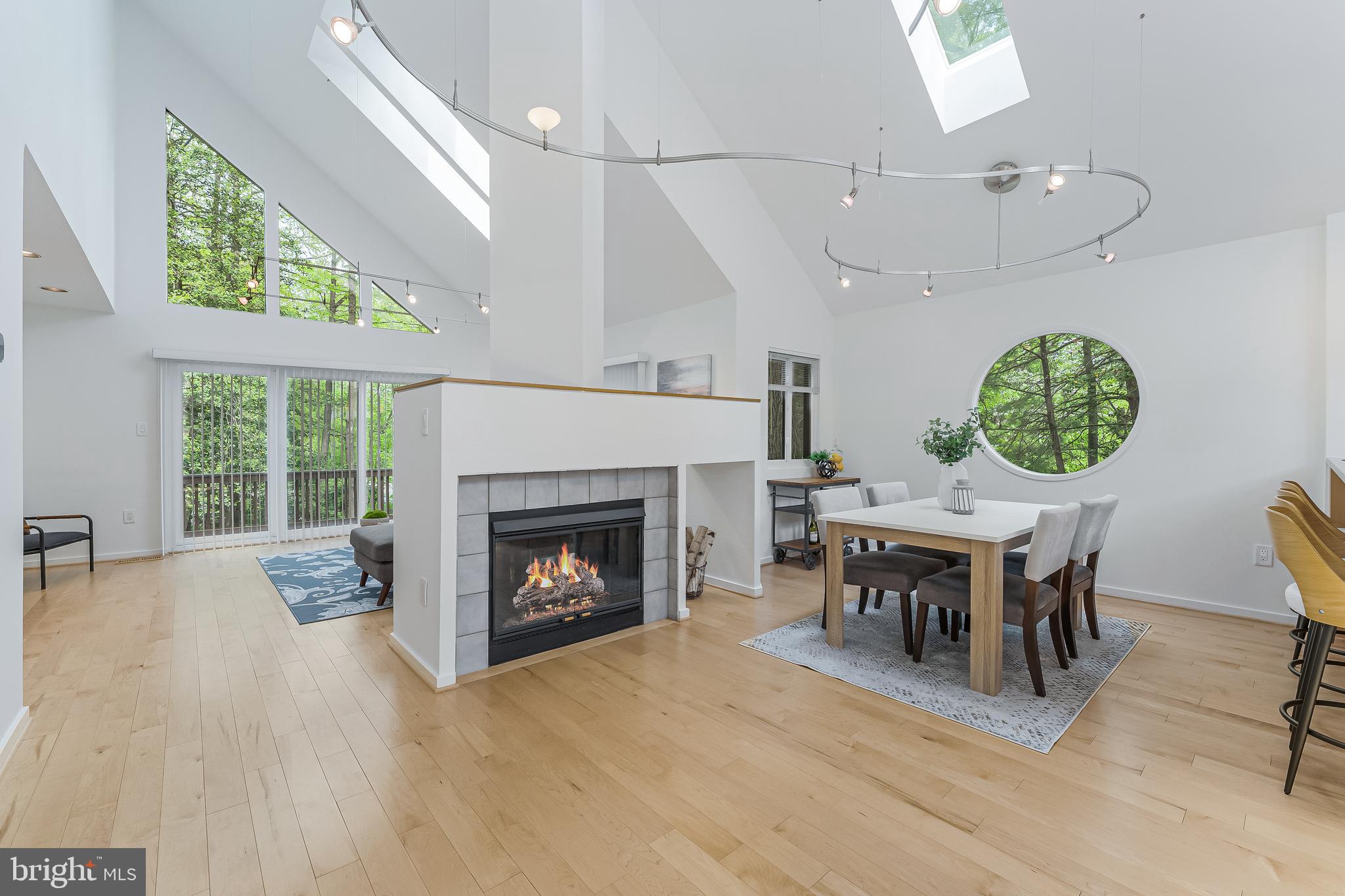 11502 Turnbridge Lane Reston, VA 20194 - Photo 5 of 60 Dining room + living room open concept