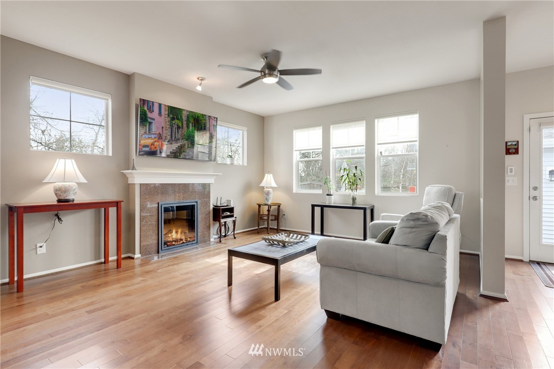 6450 High Point Drive Southwest Seattle, WA 98126 - Photo 12 of 30 Gallery Image 12