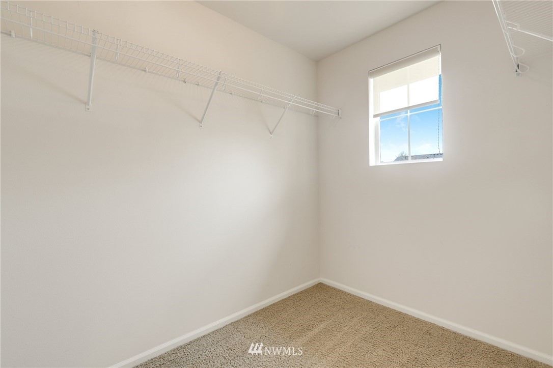 6450 High Point Drive Southwest Seattle, WA 98126 - Photo 22 of 30 Gallery Image 22