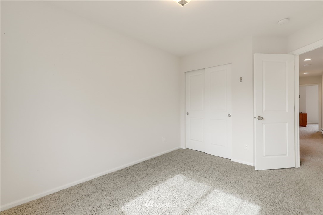 6450 High Point Drive Southwest Seattle, WA 98126 - Photo 25 of 30 Gallery Image 25