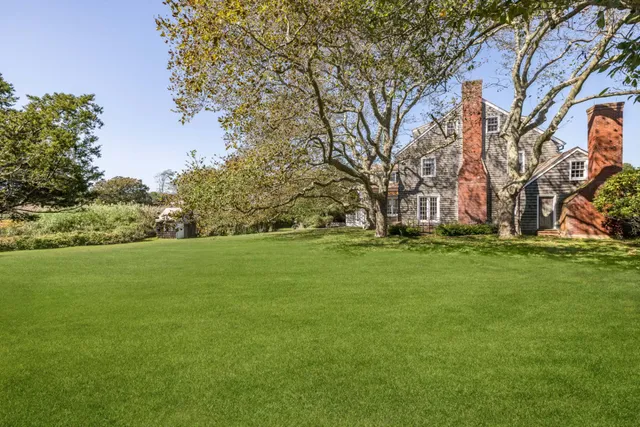 a view of a house with a swimming pool