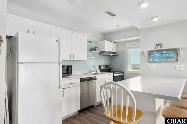 $278,000 | 56358 North Carolina Highway 12, Unit 8, Hatteras, NC 27943