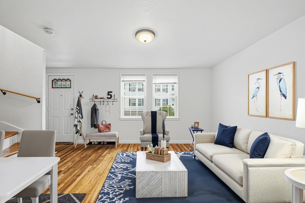 19 Keyes Street Quincy, MA 02169 - Photo 6 of 36