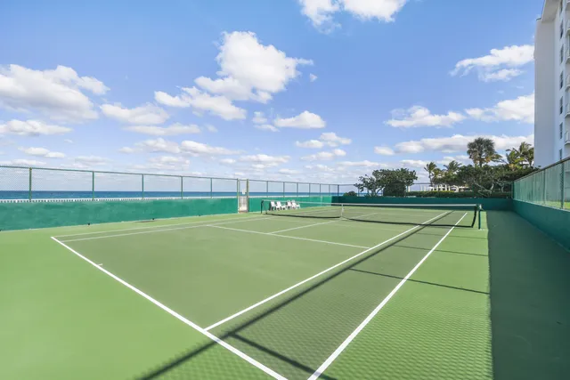 $1,100,000 | 2295 South Ocean Boulevard, Unit 816, Palm Beach, FL 33480