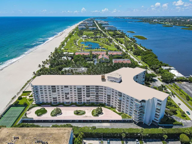 $1,100,000 | 2295 South Ocean Boulevard, Unit 816, Palm Beach, FL 33480