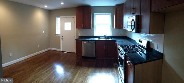 3955 R Street Southeast Washington, DC 20020 - Photo 2 of 17 Kitchen
