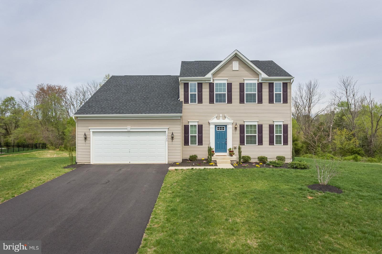 15045 North Ridge Boulevard Culpeper, VA 22701 - Photo 2 of 35 Simple elegance resides here w/ample parking