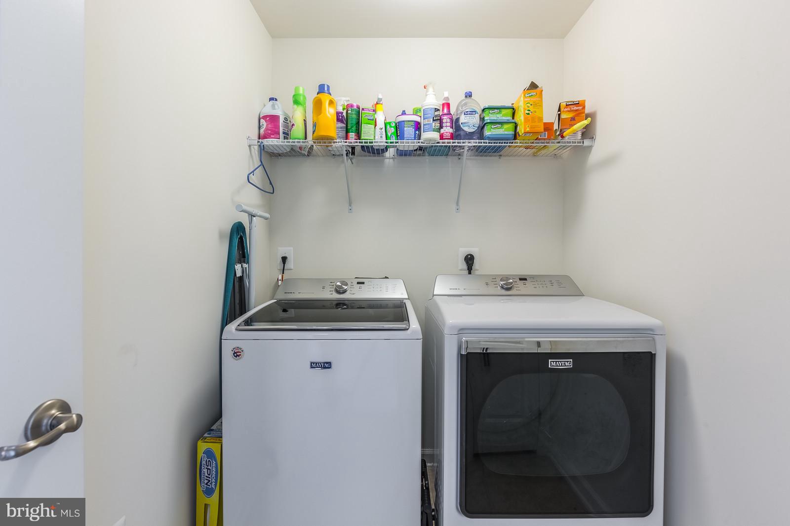 15045 North Ridge Boulevard Culpeper, VA 22701 - Photo 24 of 35 BR level laundry rm w/Full-sized appliances
