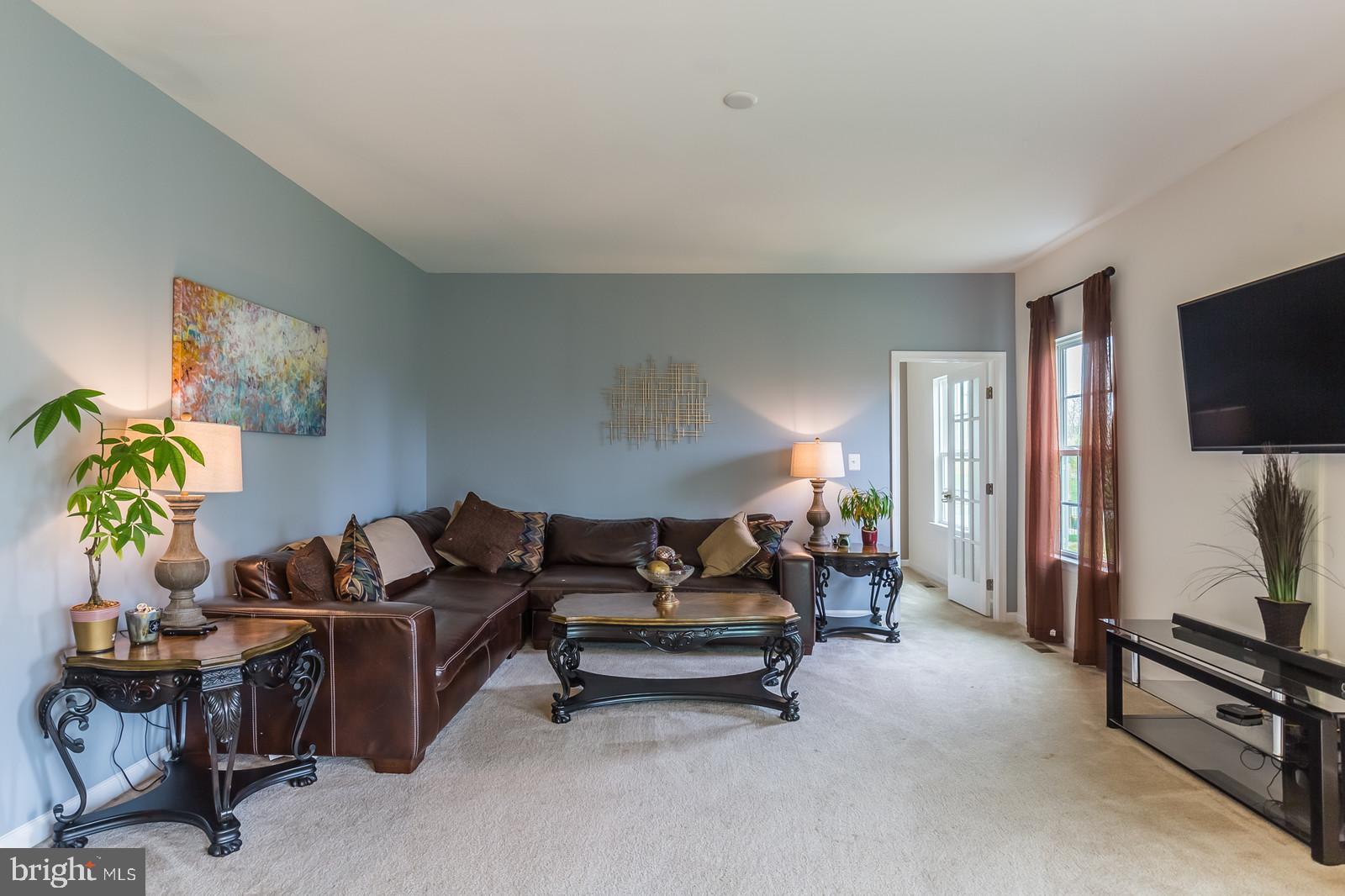 15045 North Ridge Boulevard Culpeper, VA 22701 - Photo 10 of 35 Main Level Office flanks the Family Room