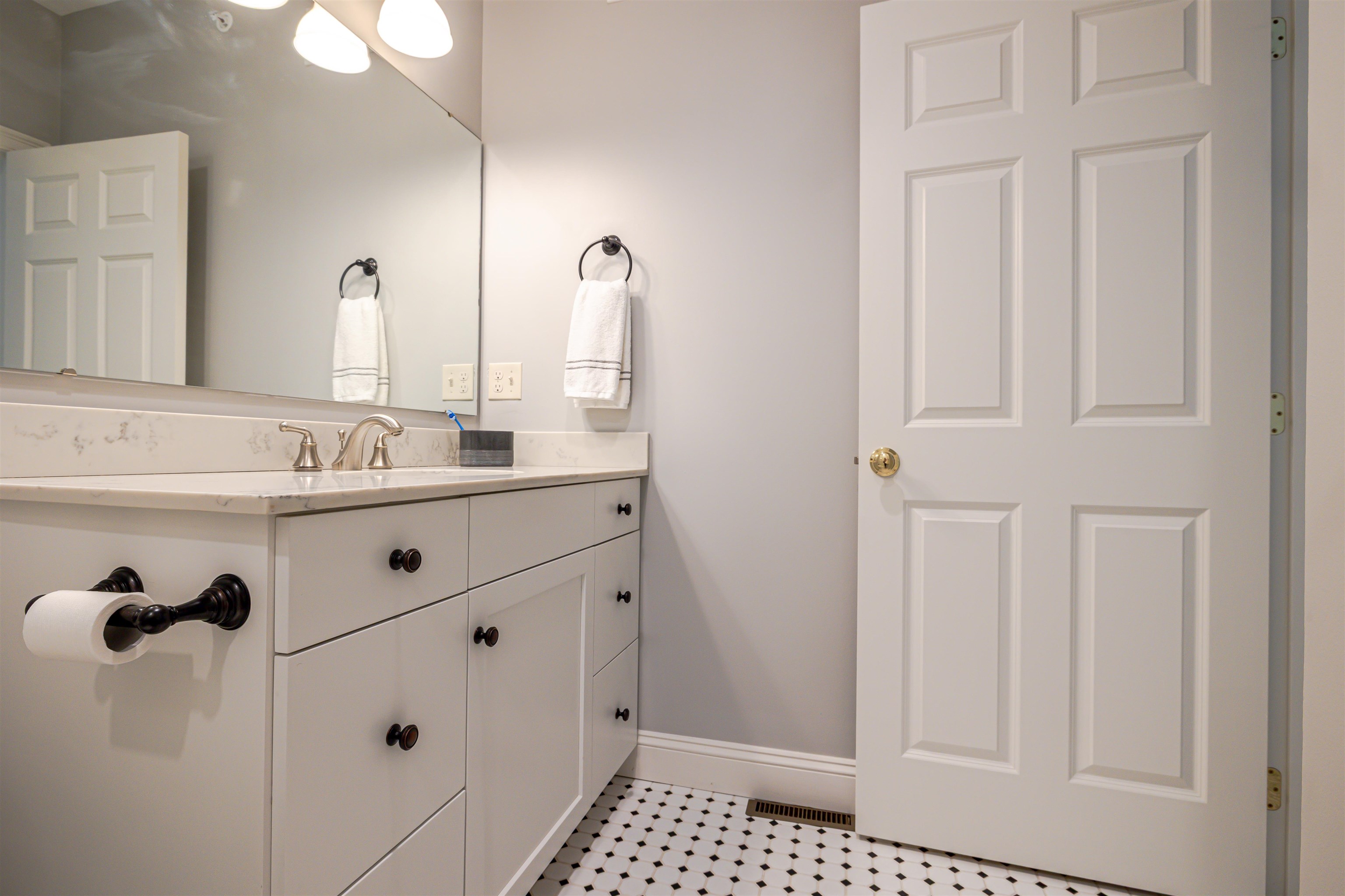 54 Pleasant Street, Unit 7 Concord, NH 03301 - Photo 41 of 60