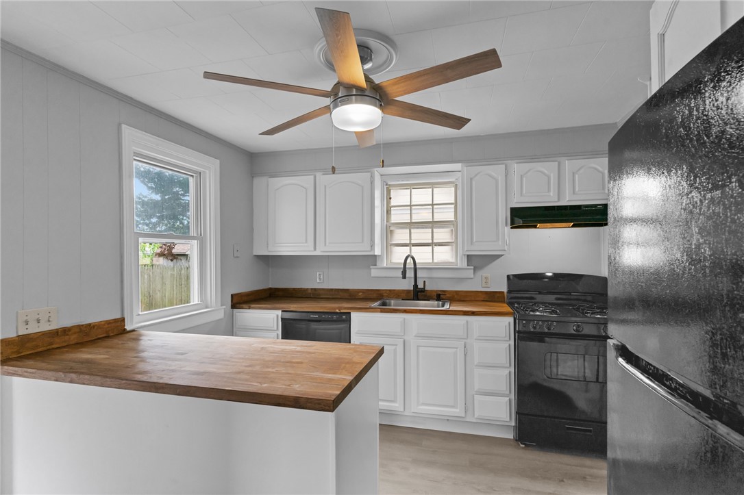 22 Powhatan Street Warwick, RI 02889 - Photo 21 of 44 Gallery Image 21