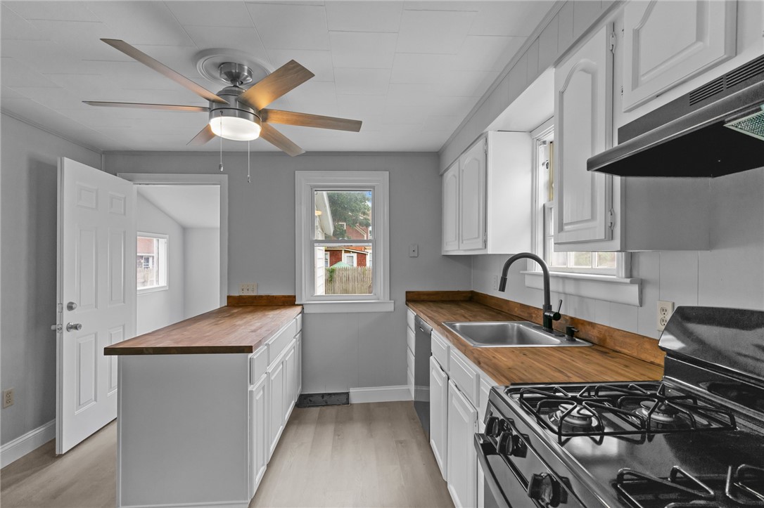 22 Powhatan Street Warwick, RI 02889 - Photo 38 of 44 Gallery Image 38