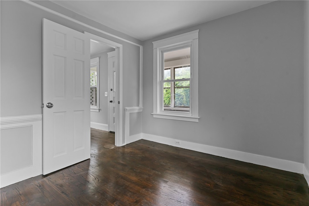 22 Powhatan Street Warwick, RI 02889 - Photo 6 of 44 Gallery Image 6