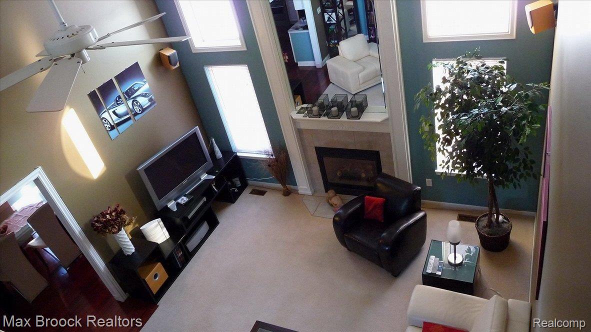 4065 East Commerce Road Commerce Township, MI 48382 - Photo 10 of 25 Dramatic View