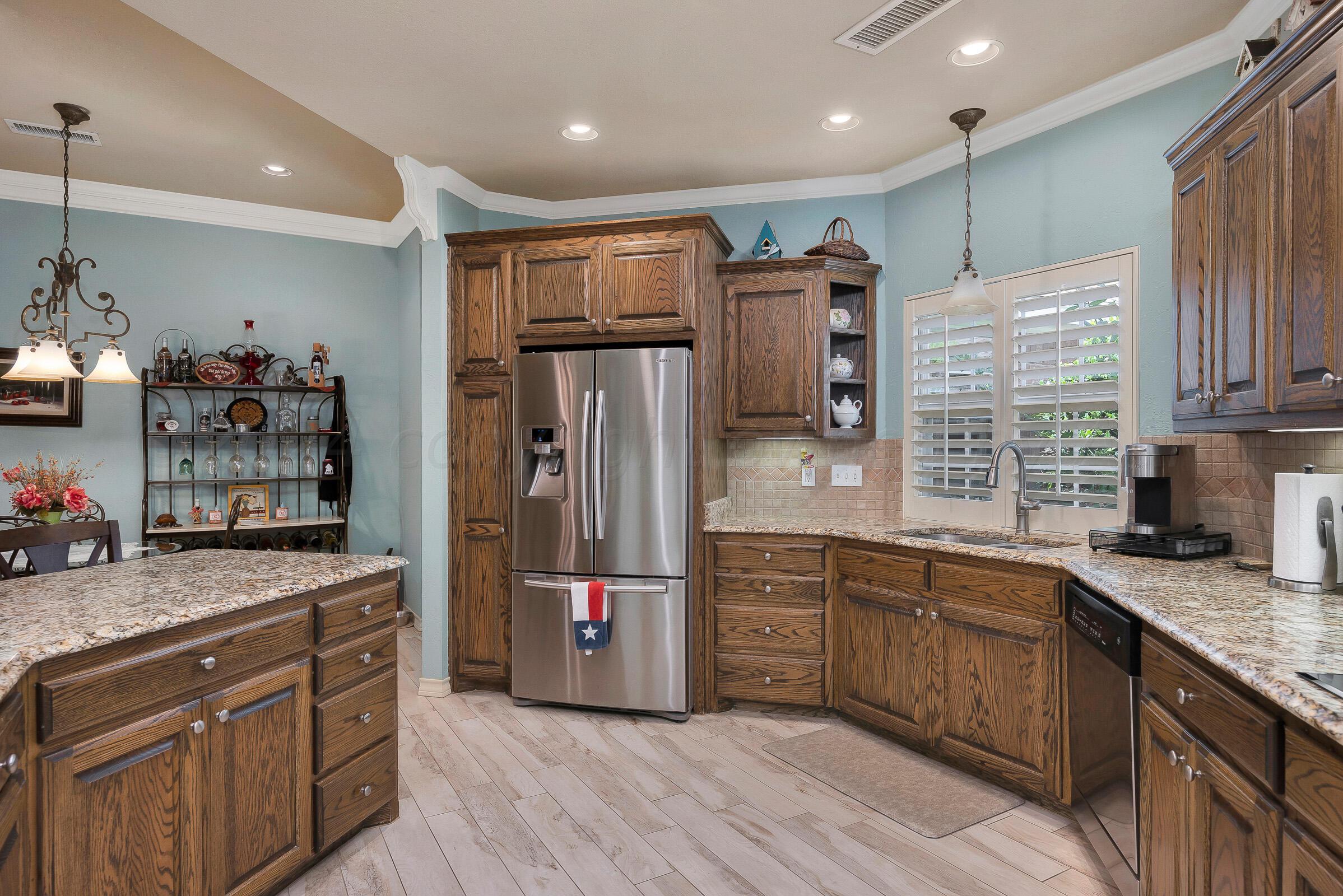 6012 Millie Place Amarillo, TX 79119 - Photo 18 of 27 012_Kitchen 4