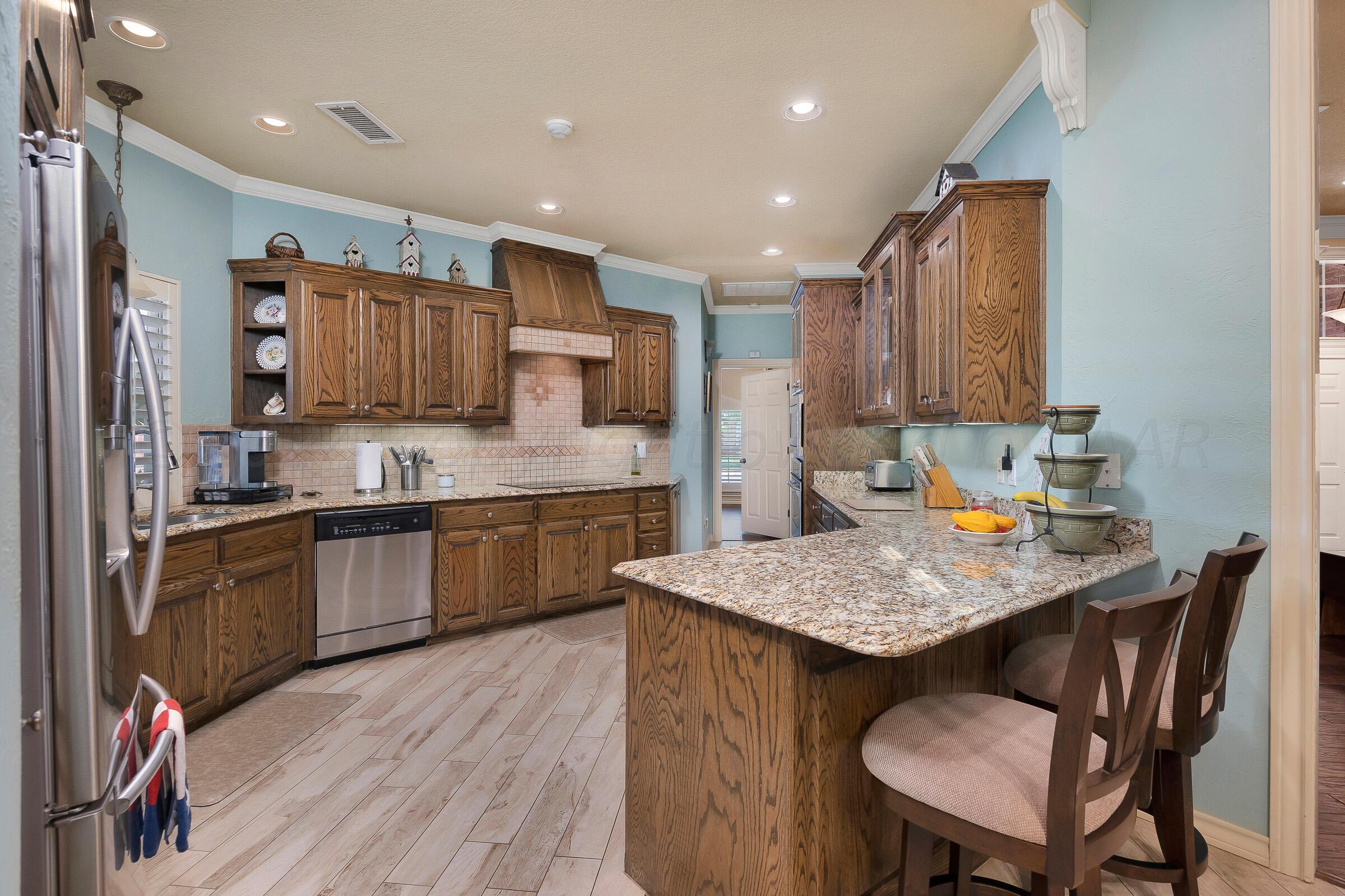 6012 Millie Place Amarillo, TX 79119 - Photo 20 of 27 009_Kitchen